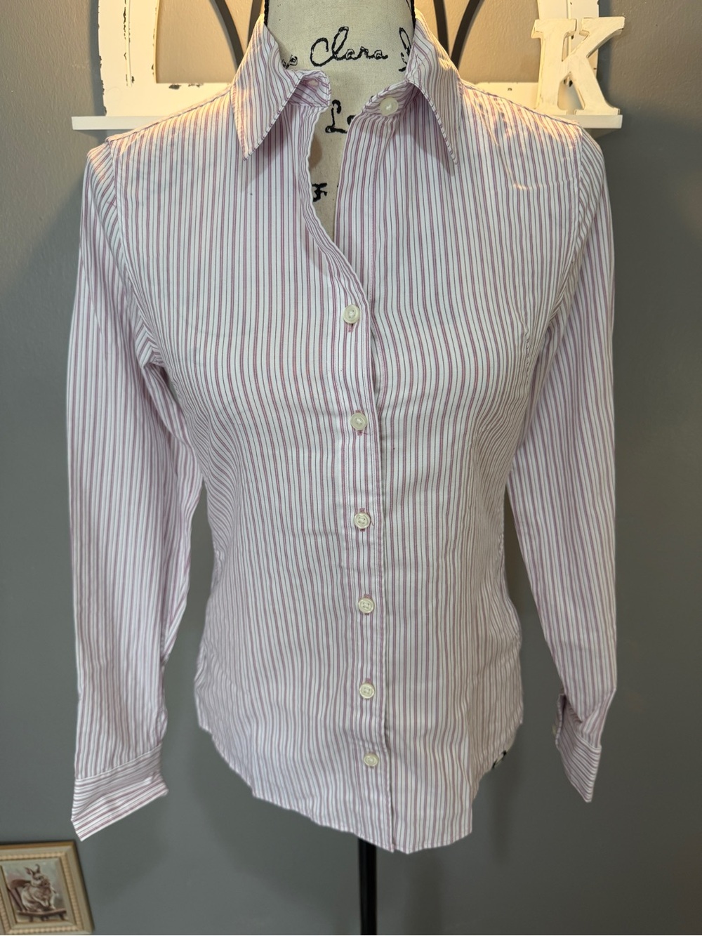 BANANA REPUBLIC PINK/WHITE STRIPED BUTTON DOWN SZ 0